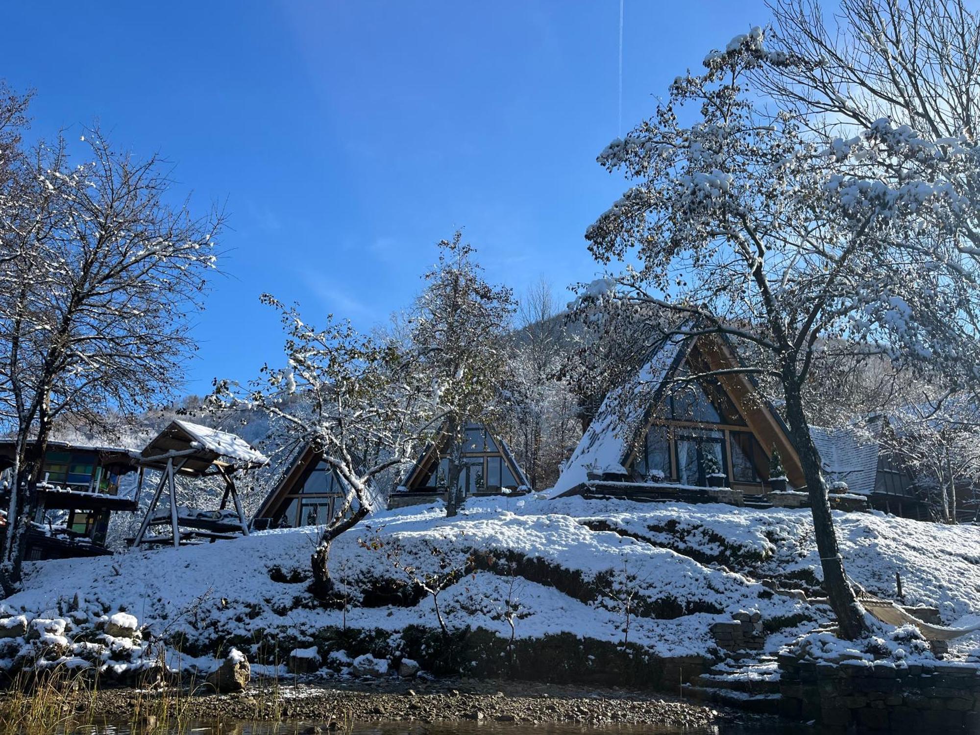 Vikendica - Rajski Poluotok 亚伊采 外观 照片